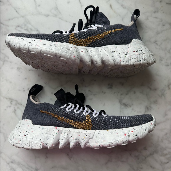 Nike Space Hippie 01 Eco-Friendly Flyknit Sneakers | Lightweight Recycled Shoes - Picture 6 of 12